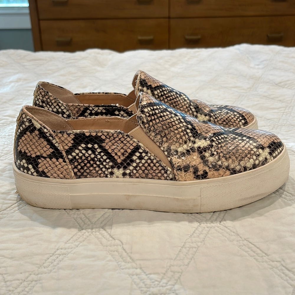 Kate Spade Sneakers